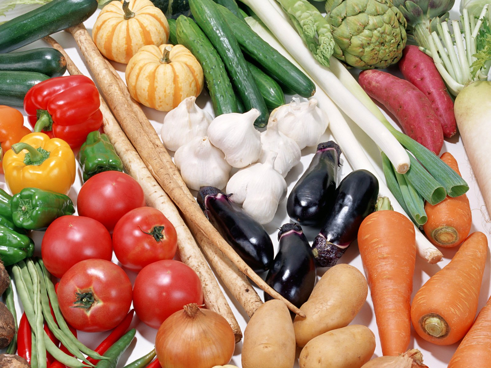 Овощей – полный «борщевой набор» и не только!