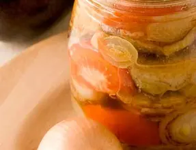 Закуска из баклажанов с помидорами Закуска из баклажанов с помидорами